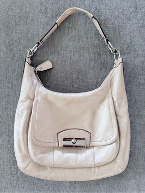 Coach Kristin F22306 Pebbled Leather Hobo Shoulder Bag Pearl Champagne Purse